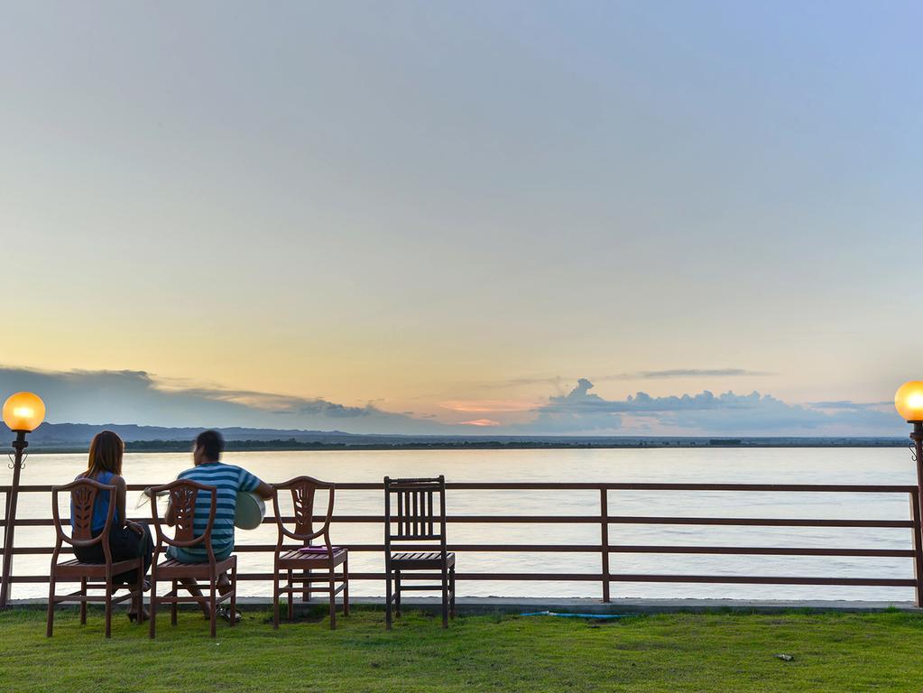 Aye Yar River View Resort Bagan Exterior photo