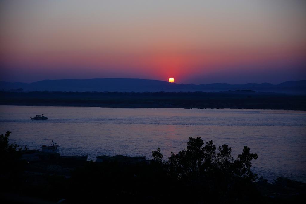 Aye Yar River View Resort Bagan Exterior photo